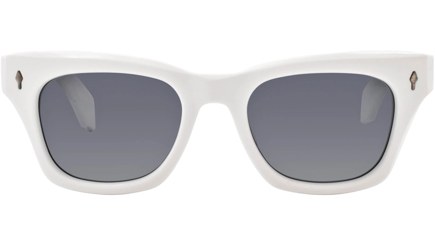 Dealan White 3 Dealan White